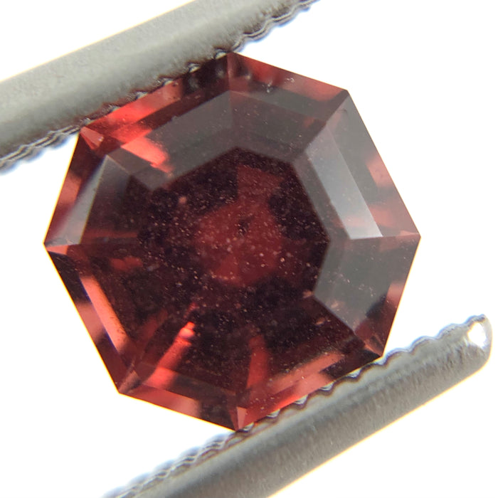 Madagascar red garnet Aascher cut 1.10 carat loose gemstone - Buy loose or customise