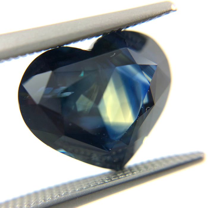 Pharaoh’s eye Australian Parti Sapphire heart cut 4.28 carats - Buy loose or customise