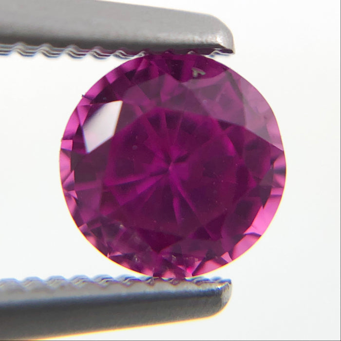 Pink Sapphire round cut 4.67x3.10mm 0.57 carats